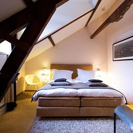 Suitehotel Pincoffs Hotel 4*